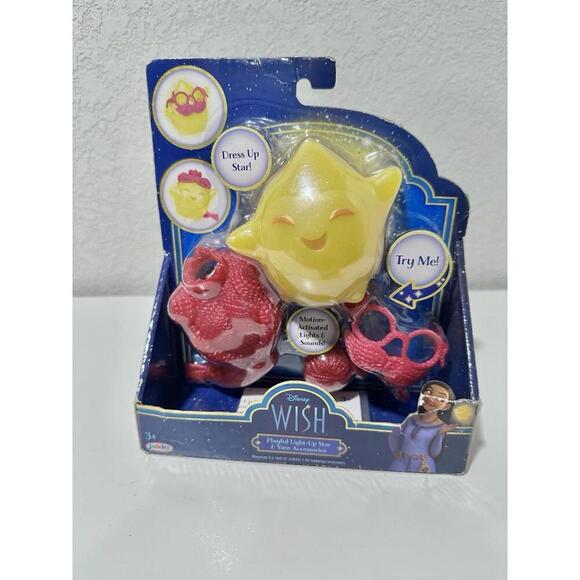 Disney Wish Interactive Role Play Star with Accessories (Ages 3+) - Picture 2 of 10